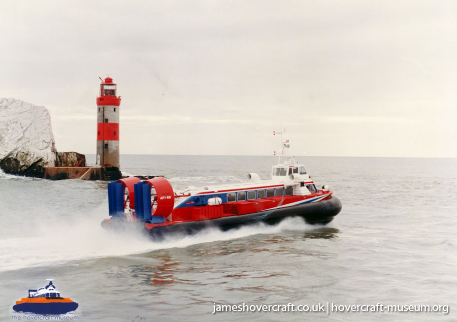 AP1-88 hovercraft on the Solent -  (credit: The <a href='http://www.hovercraft-museum.org/' target='_blank'>Hovercraft Museum Trust</a>).
